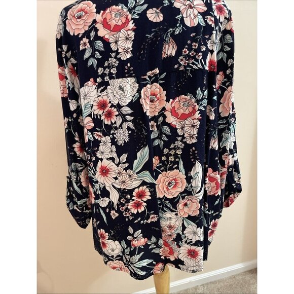 Emily Daniels Floral Blouse Tunic Petite XL Navy Pleated Button Front Colorful - Picture 7 of 14